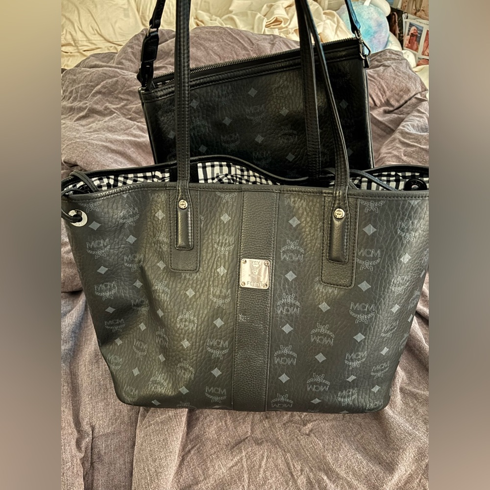 MCM reversible tote bag with its included shoulder bag